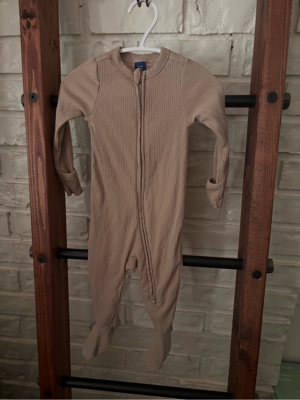 ✨3/$25 ✨ Old Navy Ribbed Beige Baby One-Piece Zip Footed Pajamas